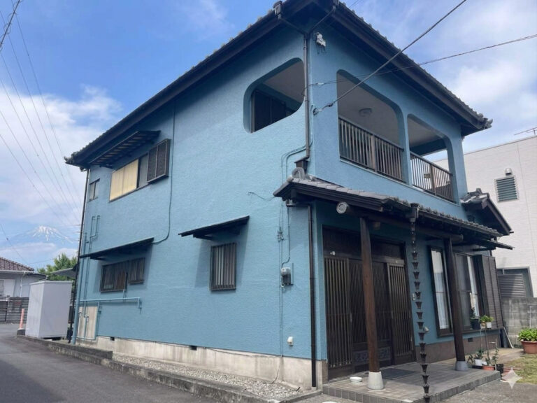 外壁の色を思い切ってガラリとかえてみませんか？？